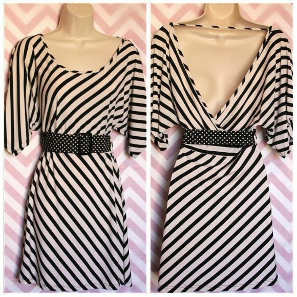 Black and White Open Back Dress Size M